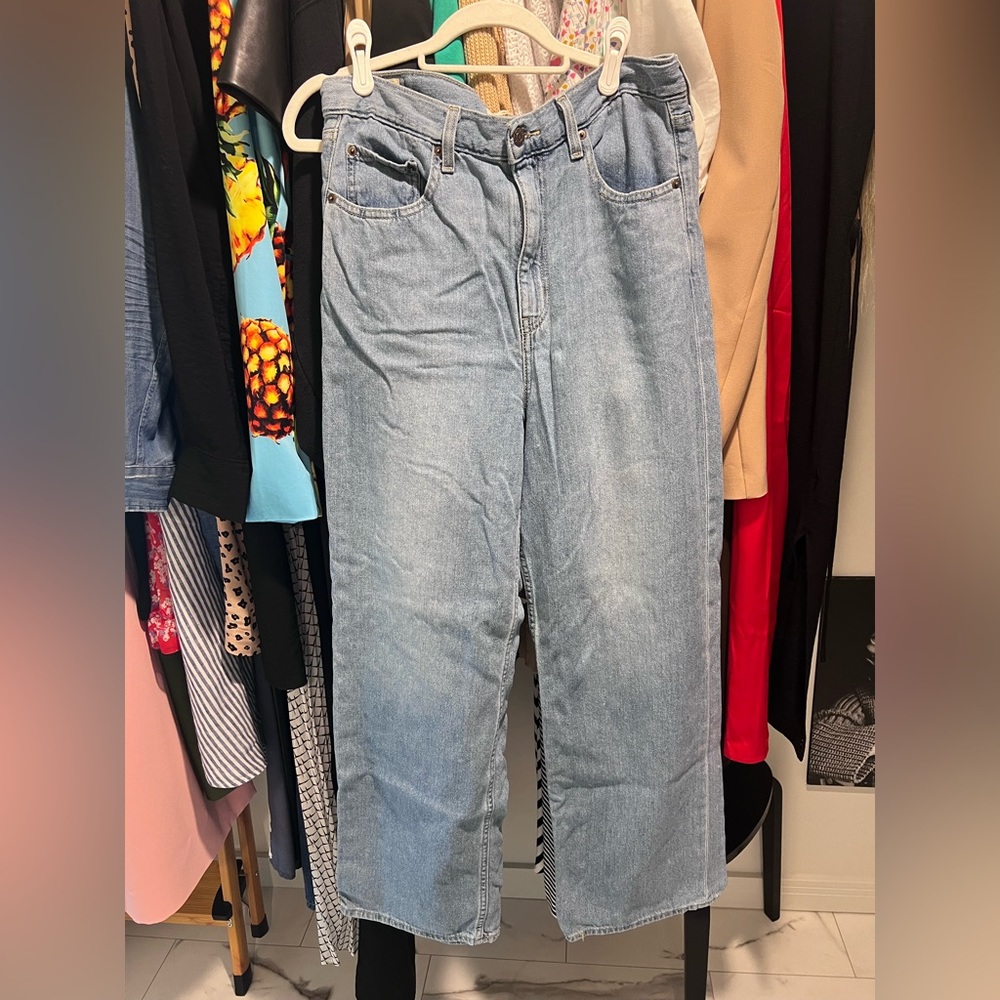 Levi's Light Wash Wide Leg Jeans